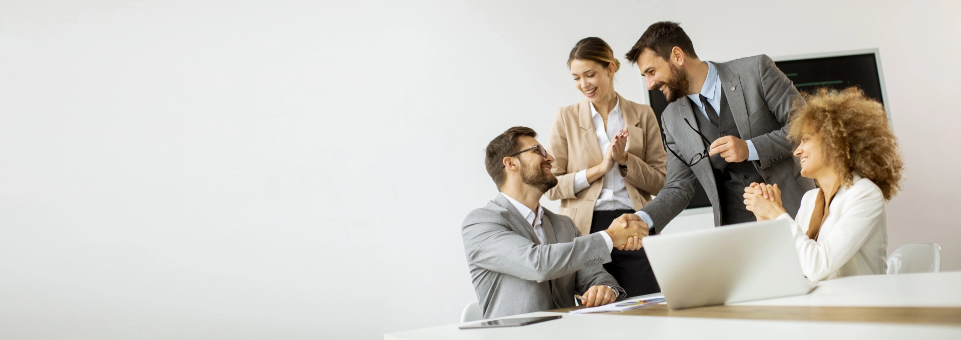 a-partir-de-quand-est-il-pertinent-de-deleguer-ses-ventes-a-un-closer